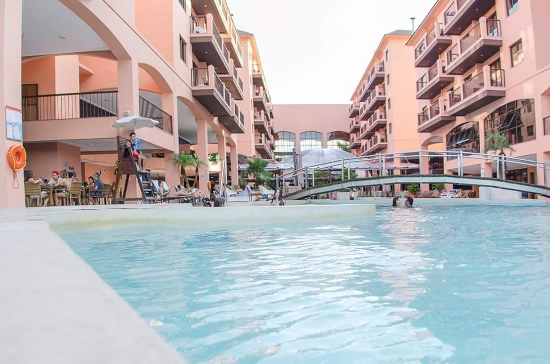 Apto Pes Na Areia Em Hotel Jurere Beach Jurere Internacional Florianópolis 外观 照片